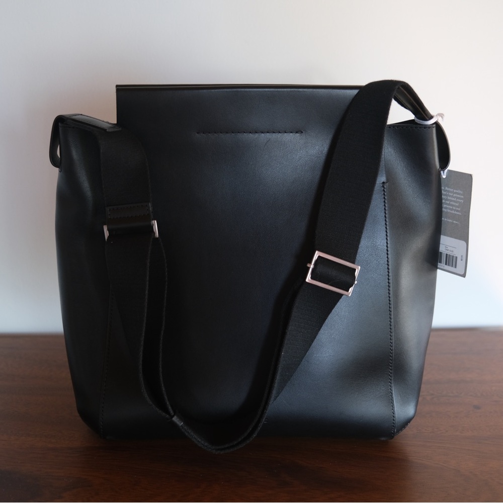 NWT Everlane Black Leather Form Bag